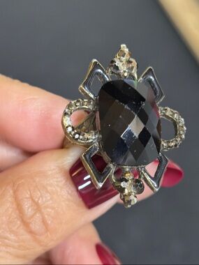 Ann Koplik Designs Black Antique Gold Tone Vintage Look Adjustable Ring